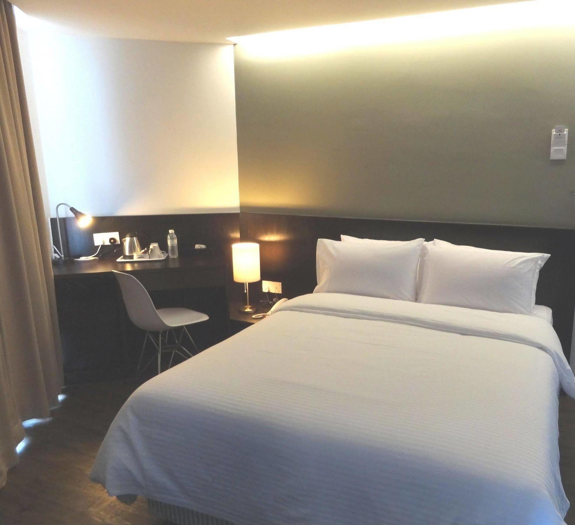Vivo Hotel Kuantan Exterior foto